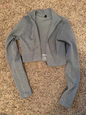 Gray blue Cropped Zip-Front Long-Sleeve Top - Bo + Tee